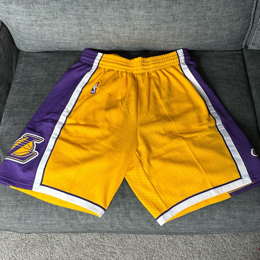 Mitchell and Ness NBA Swingman Lakers Shorts with Elastic Waistband